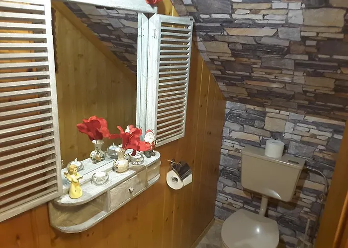 Steinwandhuette Деревянный коттедж *